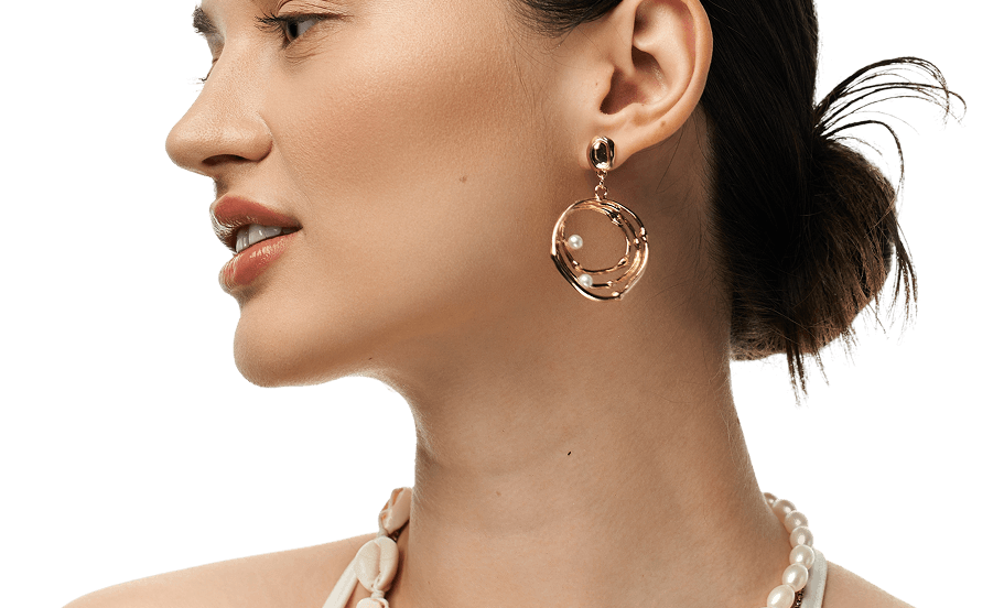 Ziya Gold and Diamonds offers elegant gold and diamond jewellery with modern designs, quality craftsmanship, and trusted customer service.